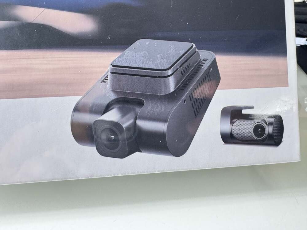 Jzones V620 4K Dash Cam with Built-in GPS and Wi-Fi
